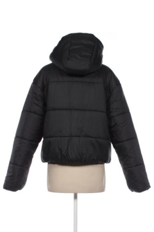 Дамско яке Nike, Размер M, Цвят Черен, Цена 112,48 €