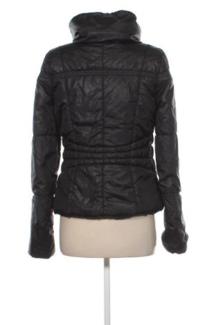 Дамско яке Vero Moda, Размер M, Цвят Черен, Цена 9,50 €