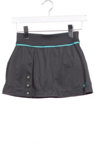Kinderrock Nike, Größe 9-10y/ 140-146 cm, Farbe Grau, Preis 9,99 €