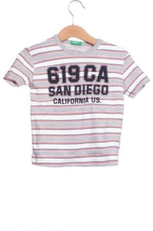 Kinder T-Shirt United Colors Of Benetton, Größe 2-3m/ 56-62 cm, Farbe Mehrfarbig, Preis € 1,99