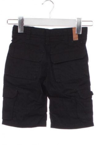Kinder Shorts DKNY, Größe 4-5y/ 110-116 cm, Farbe Schwarz, Preis 45,00 €