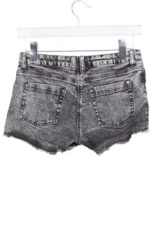 Kinder Shorts Pepperts!, Größe 11-12y/ 152-158 cm, Farbe Grau, Preis 4,99 €