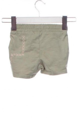 Kinder Shorts Reserved, Größe 9-12m/ 74-80 cm, Farbe Grün, Preis 13,60 €