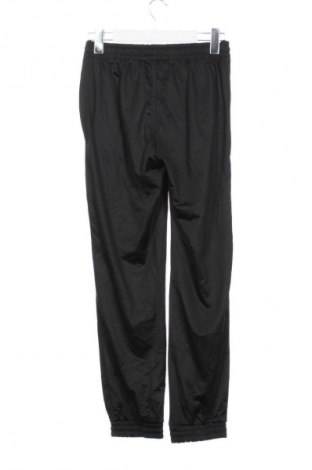 Детско спортно долнище Kappa, Размер 12-13y/ 158-164 см, Цвят Черен, Цена 10,22 €