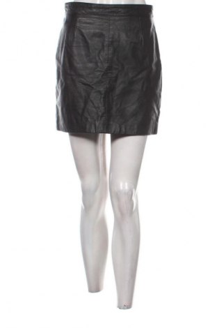 Кожена пола Unbranded, Размер S, Цвят Черен, Цена 14,82 €