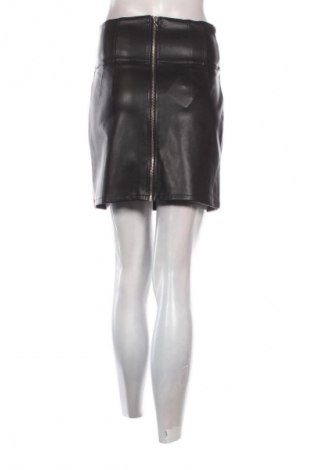 Кожена пола Unbranded, Размер S, Цвят Черен, Цена 6,64 €