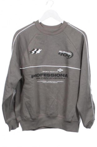 Pánské tričko  Bershka, Velikost XS, Barva Šedá, Cena  209,00 Kč