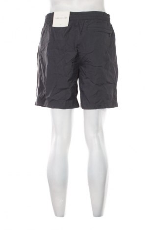 Férfi rövidnadrág Calvin Klein Jeans, Méret M, Szín Szürke, Ár 22 399 Ft