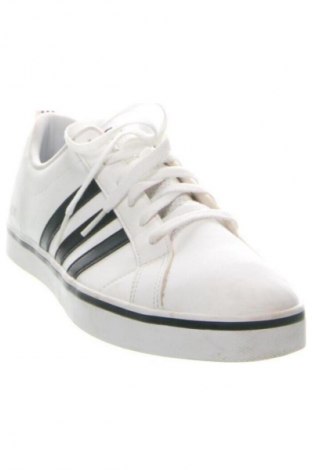 Мъжки обувки Adidas, Размер 44, Цвят Бял, Цена 46,52 €