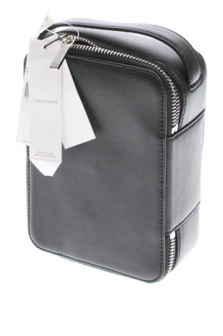 Kosmetický kufřík  Calvin Klein, Barva Černá, Cena  1 649,00 Kč