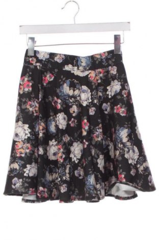 Пола Amisu, Размер XS, Цвят Многоцветен, Цена 9,71 €