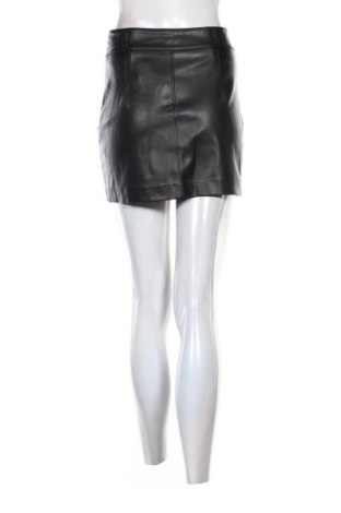 Fustă Bershka, Mărime S, Culoare Negru, Preț 29,99 Lei