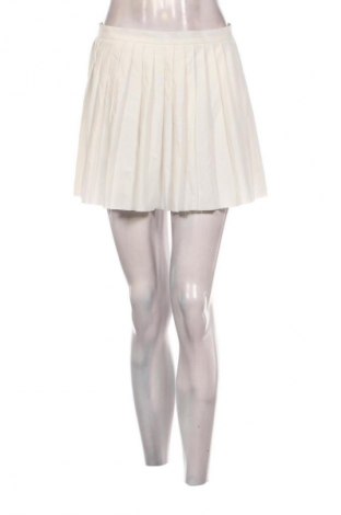 Пола Bershka, Размер M, Цвят Бял, Цена 6,13 €