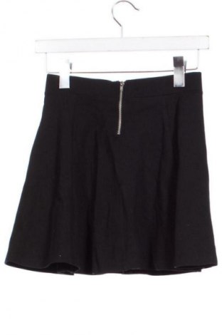 Sukně H&M, Velikost XS, Barva Černá, Cena  159,00 Kč