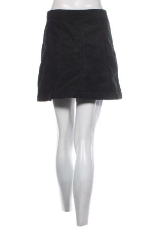 Пола H&M Divided, Размер M, Цвят Черен, Цена 2,04 €