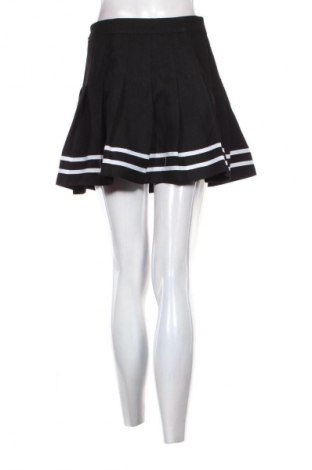 Пола H&M Divided, Размер S, Цвят Черен, Цена 5,62 €