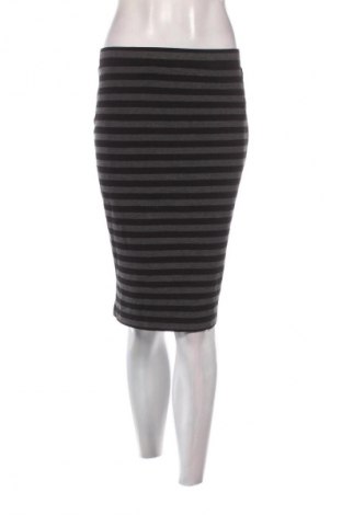 Пола Hema, Размер M, Цвят Многоцветен, Цена 6,64 €