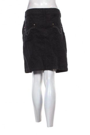 Fustă Liv, Mărime XL, Culoare Negru, Preț 17,99 Lei