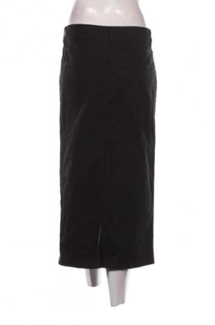 Пола Massimo Dutti, Размер M, Цвят Черен, Цена 67,24 €