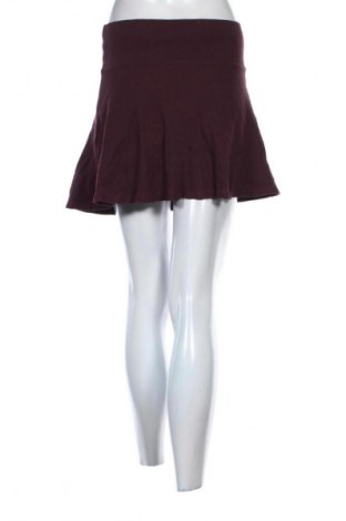 Пола Nadel U Faden, Размер M, Цвят Червен, Цена 2,04 €