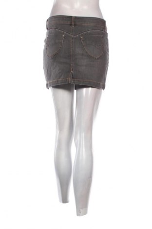 Пола ONLY, Размер S, Цвят Сив, Цена 9,71 €