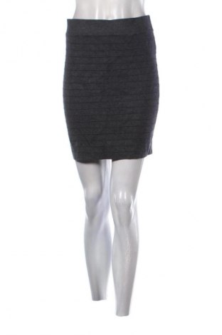 Rock Orsay, Größe M, Farbe Grau, Preis 10,99 €