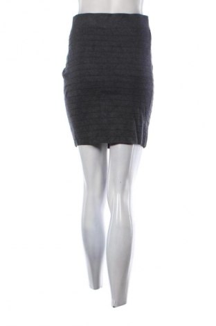 Rock Orsay, Größe M, Farbe Grau, Preis 10,99 €