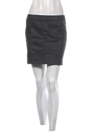 Szoknya Q/S by S.Oliver, Méret S, Szín Fekete, Ár 1 009 Ft