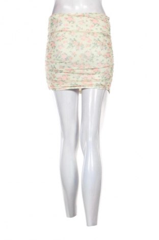 Пола SHEIN, Размер S, Цвят Многоцветен, Цена 5,62 €