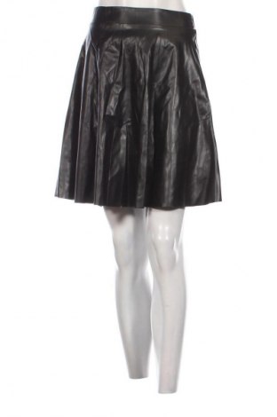 Пола SHEIN, Размер XL, Цвят Черен, Цена 7,15 €