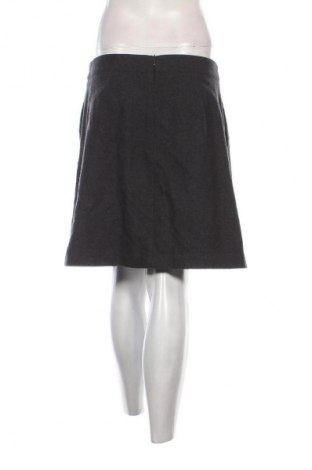 Пола Selected Femme, Размер M, Цвят Сив, Цена 3,06 €