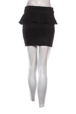 Пола Unbranded, Размер M, Цвят Черен, Цена 3,57 €