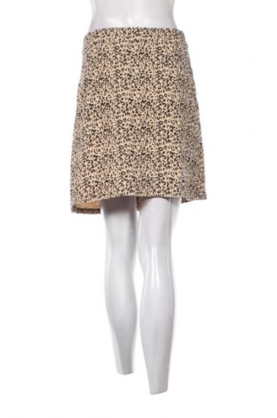 Пола Unbranded, Размер XL, Цвят Многоцветен, Цена 7,15 €