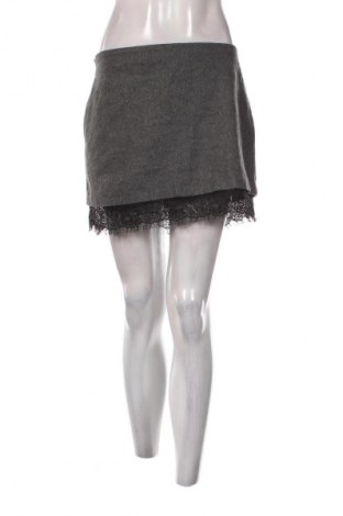 Пола Unbranded, Размер L, Цвят Сив, Цена 2,04 €