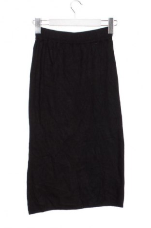 Пола Unbranded, Размер XXS, Цвят Черен, Цена 6,64 €