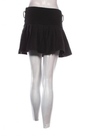 Пола Unbranded, Размер S, Цвят Черен, Цена 9,04 €