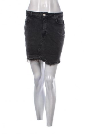 Пола Unbranded, Размер M, Цвят Черен, Цена 15,33 €