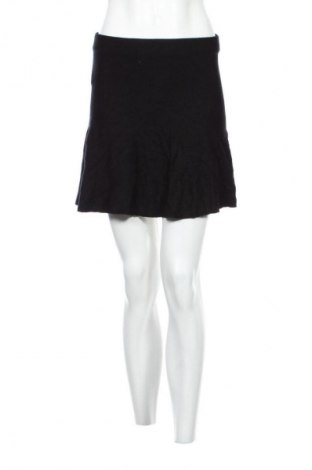 Пола Unbranded, Размер S, Цвят Черен, Цена 2,55 €