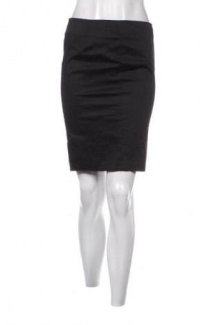 Пола United Colors Of Benetton, Размер M, Цвят Черен, Цена 3,57 €