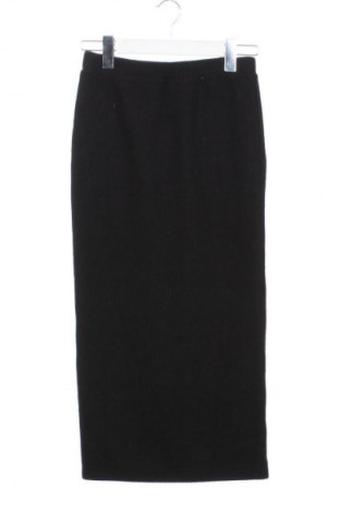 Пола Vero Moda, Размер XS, Цвят Черен, Цена 3,06 €