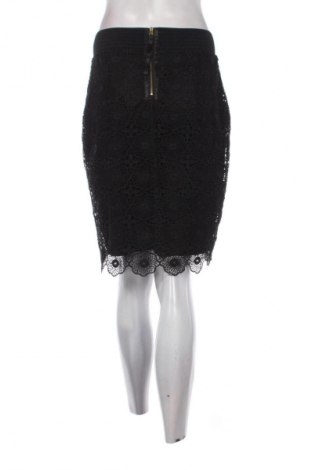 Пола Whiite, Размер M, Цвят Черен, Цена 9,71 €