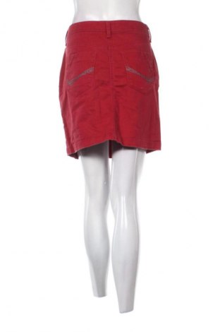 Пола Yessica, Размер M, Цвят Червен, Цена 4,60 €