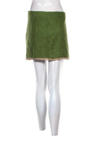 Пола Zara, Размер XL, Цвят Зелен, Цена 13,29 €