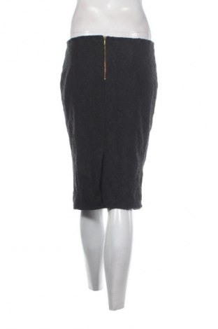 Пола Zara, Размер M, Цвят Черен, Цена 3,06 €