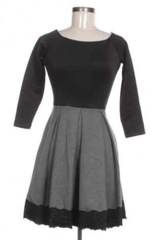 Рокля ASOS, Размер M, Цвят Многоцветен, Цена 23,51 €