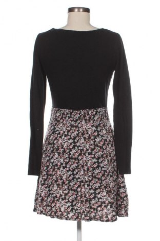 Рокля Ajc, Размер M, Цвят Многоцветен, Цена 8,18 €