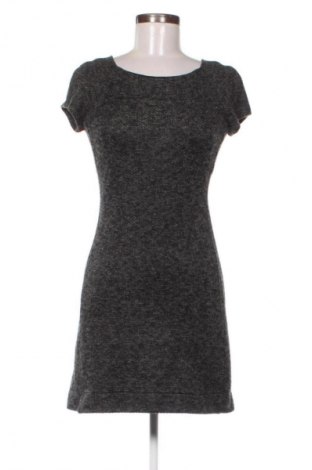 Šaty  Atelier, Velikost S, Barva Vícebarevné, Cena  229,00 Kč