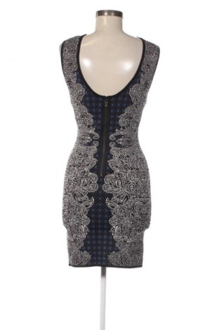 Рокля BCBG Max Azria, Размер S, Цвят Многоцветен, Цена 68,00 €