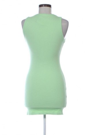 Рокля Bershka, Размер XS, Цвят Зелен, Цена 20,45 €