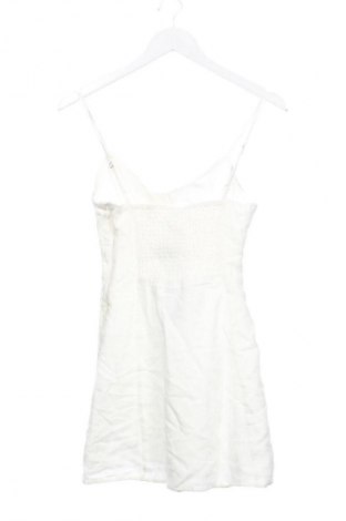 Rochie Bershka, Mărime S, Culoare Alb, Preț 137,99 Lei